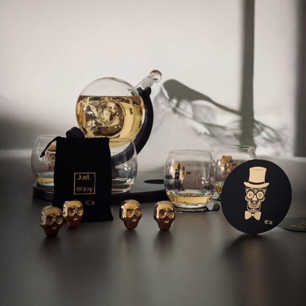 SKULL DECANTER SET